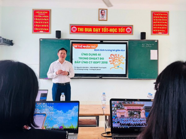 Sinh hoạt cụm chuyên môn: Ứng dụng trí tuệ nhân tạo AI trong dạy học và hoạt động giáo dục